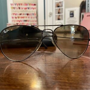Ray-Ban Large Metal Aviators Brown
